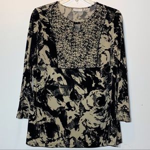 NWOT Susan‎ Graver Black and Tan Blouse